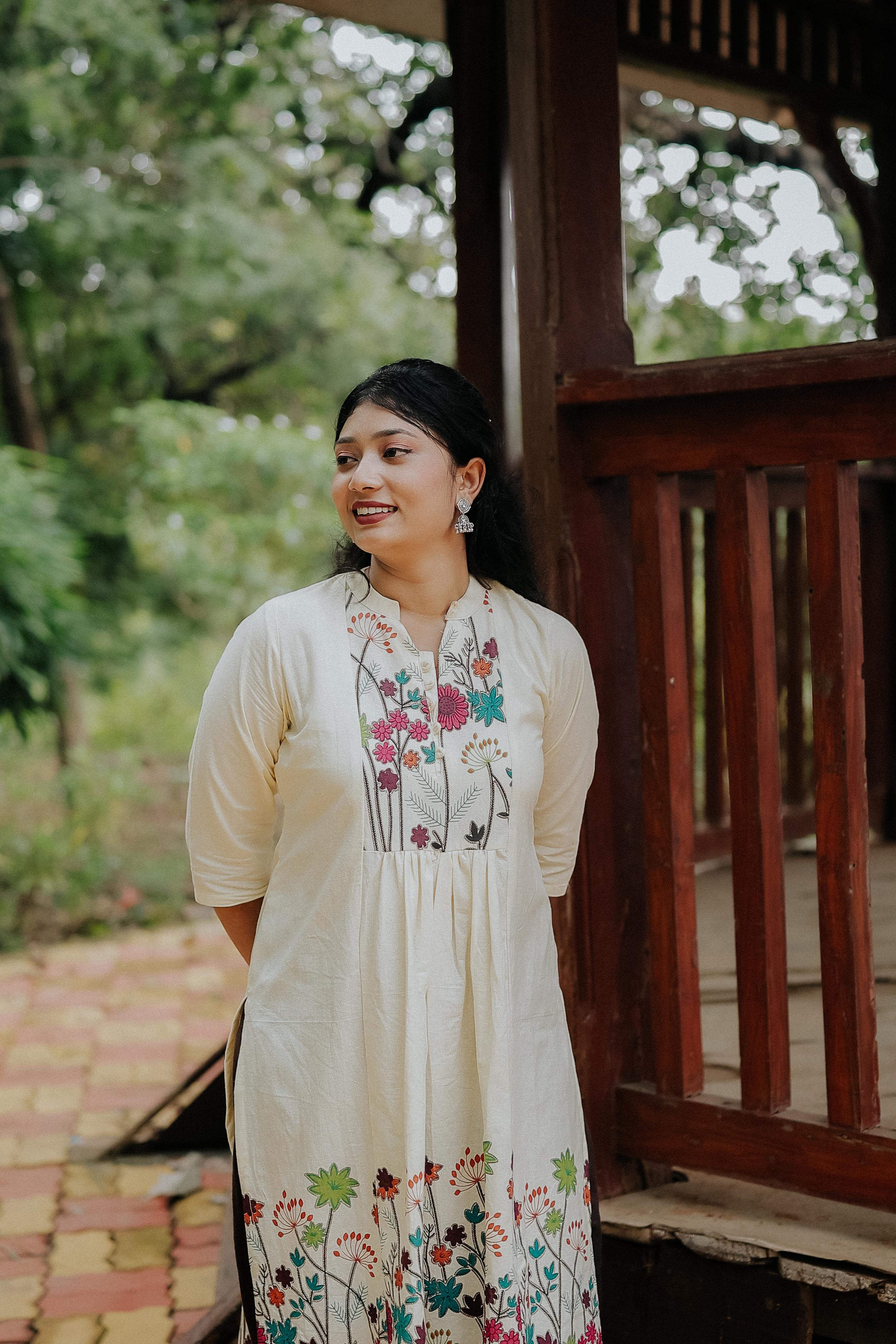 Off-White Floral Embroidered Cotton Kurti